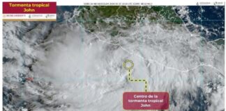 Tormenta tropical John se regenera y mantiene lluvias en territorio oaxaqueño