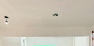 Se reúnen funcionarios del Gobierno de Oaxaca con familiares de Sandra Estéfana D. M.