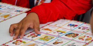 Presenta Sego la Lotería de la Paz en la FILO 2024