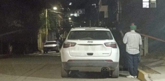 Policías acorralan casa del presidente municipal electo de San Juan Mazatlán, denuncia