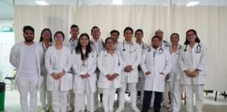 Honra SSO a las y los médicos en su día
