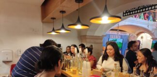 Perla, productora de mezcal y embajadora de Oaxaca en el Festival Internacional Cervantino