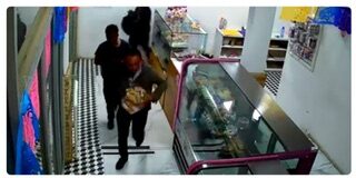 Otro asalto a sucursal de Pasteleria Carmelita