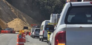 Por segundo día bloquean autopista Barranca Larga-Ventanilla