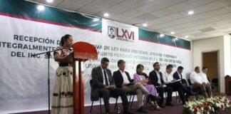 Entregan iniciativa de Ley para atender el desplazamiento forzado interno en Oaxaca