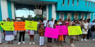 Acusan plagio artesanas costeñas por parte de empresas de EUA