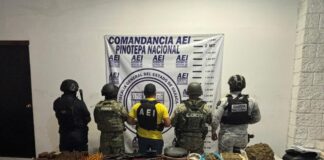 Operación Escoba en Huatulco y Pinotepa, en tres cateos aseguran drogas y armas de fuego