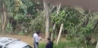 Captan a choferes del transporte público presuntamente consumiendo drogas en Santa Cruz Amilpas