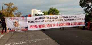 Bloquean autopista Oaxaca-Cuacnopalan a la altura de Nochixtlán; reclaman recursos de infraestructura social