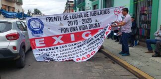 Maestros bloquean para heredar plazas a sus hijos