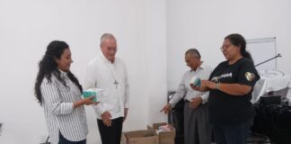 Desabasto de medicamentos por destrucción del Sistema Nacional de Salud