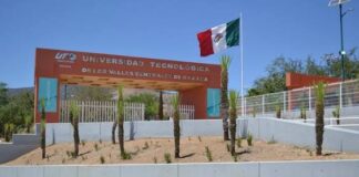 Exigen trabajadores de la UTVCO pago de retroactivos; laboran bajo protesta