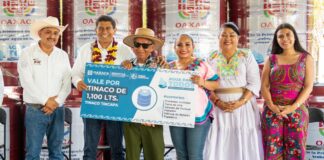 ”AGUA PARA TODAS Y TODOS” LLEGA A POCHUTLA CON ENTREGA DE TINACOS