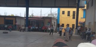 Retienen en asamblea al Procurador Agrario federal en Santa María Chimalapa; rechazan resolución