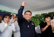 Farid Acevedo arrasa en elección universitaria ; es el nuevo rector de la UABJO