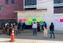 Burócratas toman oficinas de Semovi por falta de pago de estímulo del Día de las Madres