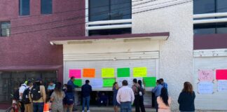 Burócratas toman oficinas de Semovi por falta de pago de estímulo del Día de las Madres