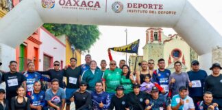 Conmemoran 15 años de servicio del GUFE con carrera atlética en Oaxaca de Juárez